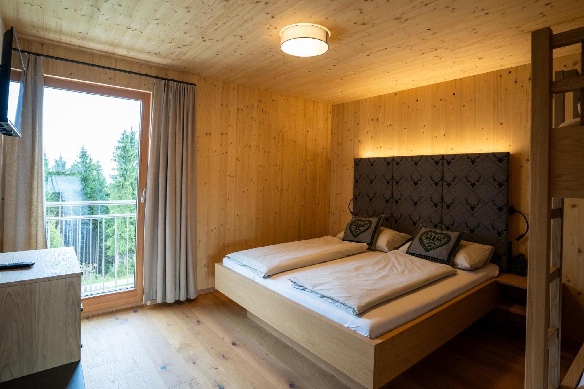 Apartmán Holzhaus "Zum Schwarz'N" Aurach am Hongar Exteriér fotografie
