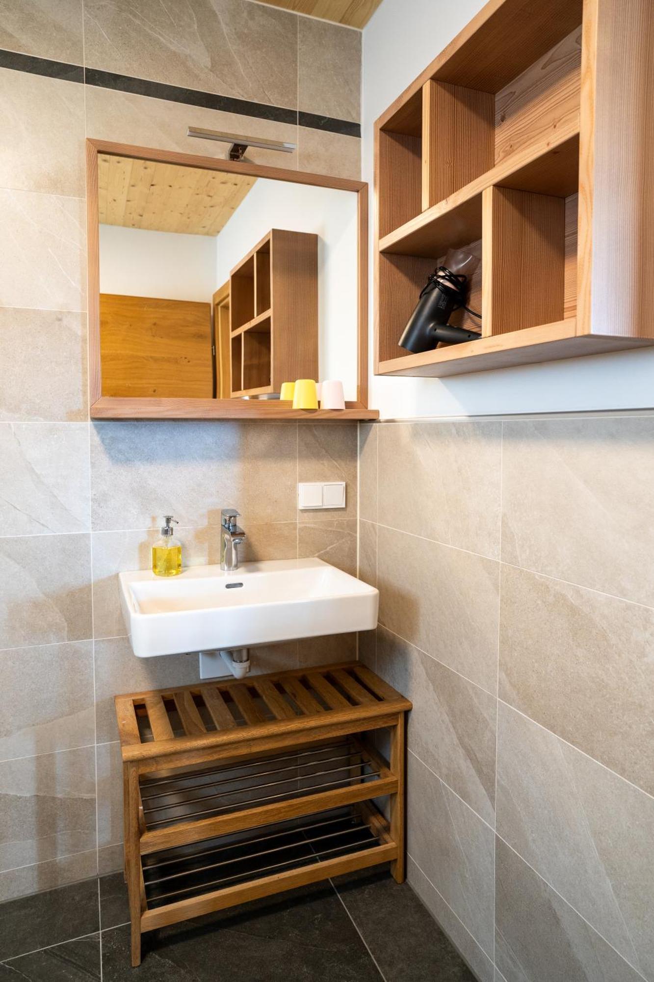 Apartmán Holzhaus "Zum Schwarz'N" Aurach am Hongar Exteriér fotografie